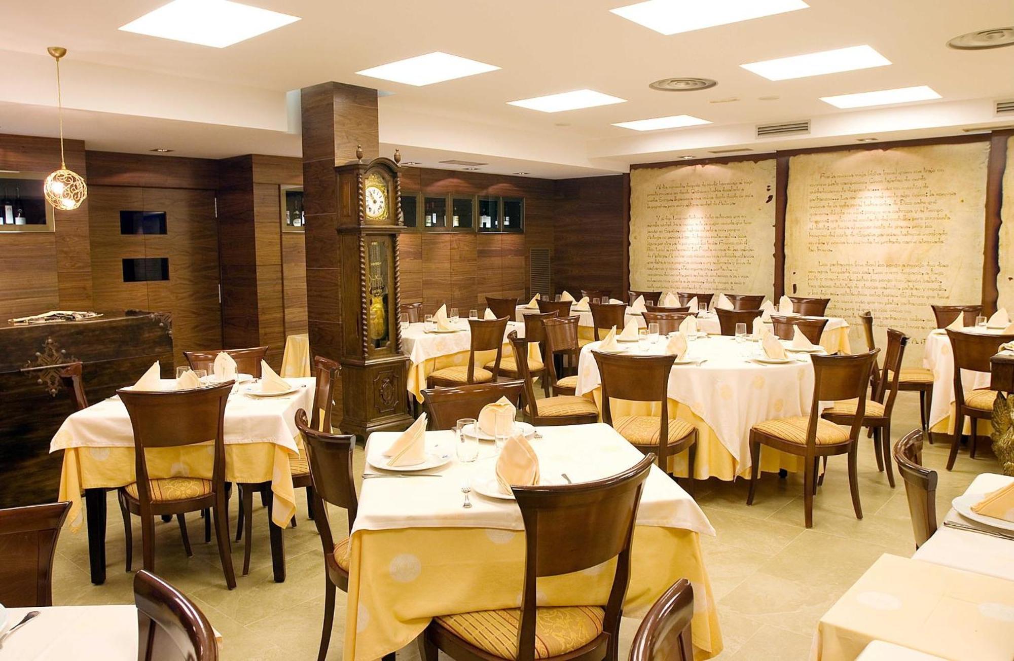 Hotel Restaurante La Peseta Astorga Exterior foto