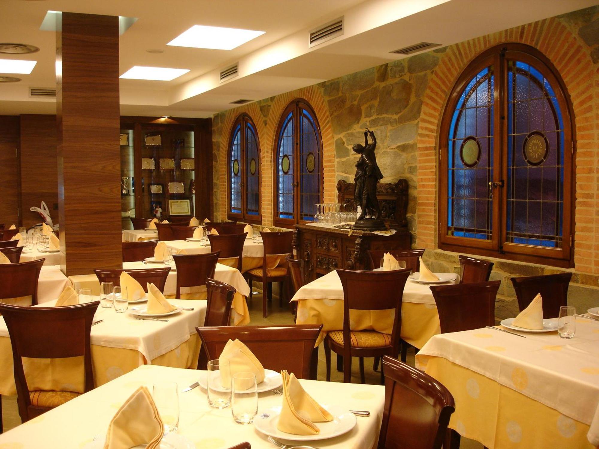 Hotel Restaurante La Peseta Astorga Exterior foto
